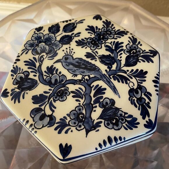 Dieft Blauw Blue and White Bird Vintage Trinket Box Hand Painted Made inHolland - Picture 3 of 15
